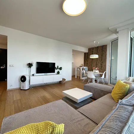 View From 27th Floor, Free Parking, Keyless * Bratysława