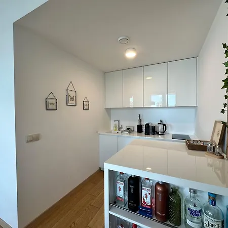 View From 27th Floor, Free Parking, Keyless ブラチスラヴァ