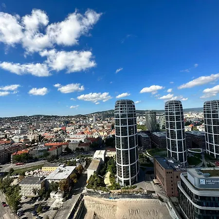 アパート View From 27th Floor, Free Parking, Keyless ブラチスラヴァ